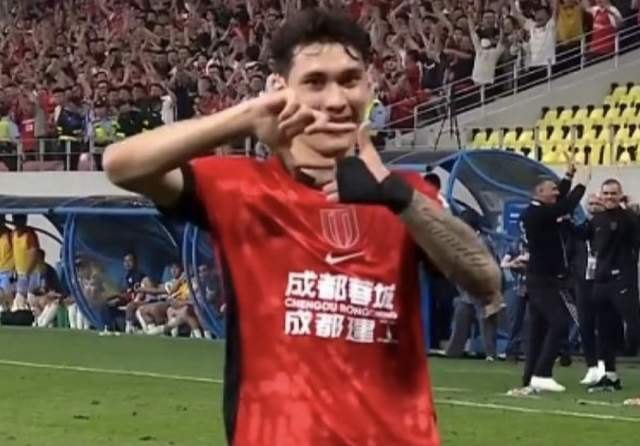 九游体育娱乐-成都蓉城豪取8连胜，进攻防守全中超第一：至少8人可进国足！
